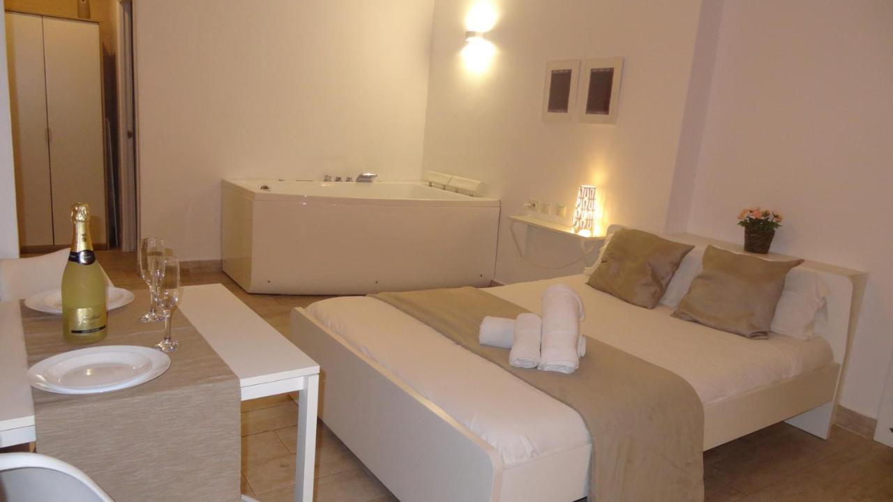 Cozy Rooms 67 Valencia Eksteriør bilde